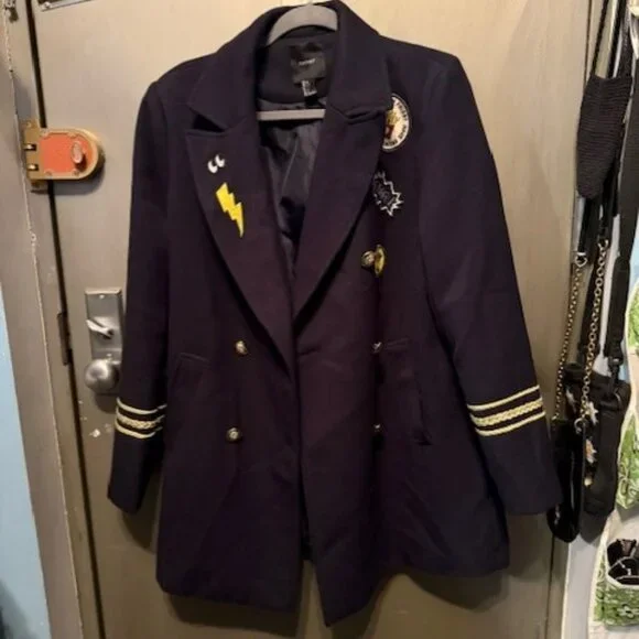 Vintage Inspired Military Coat with Patches - Picture 2 of 16